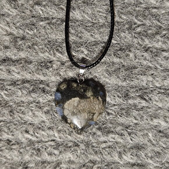 Que Sera stone/galaxy rhyolite, heart gemstone/crystal pendant, new - Picture 2 of 3